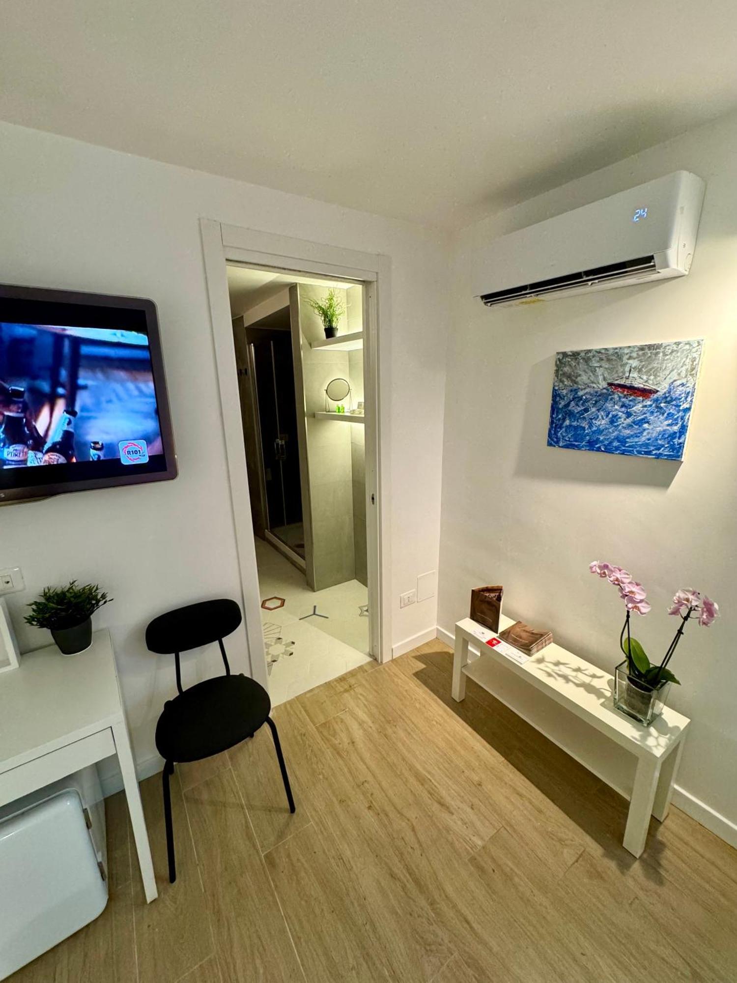 Residenza D'Artista Al Duomo1 Hotel Salerno Exterior photo